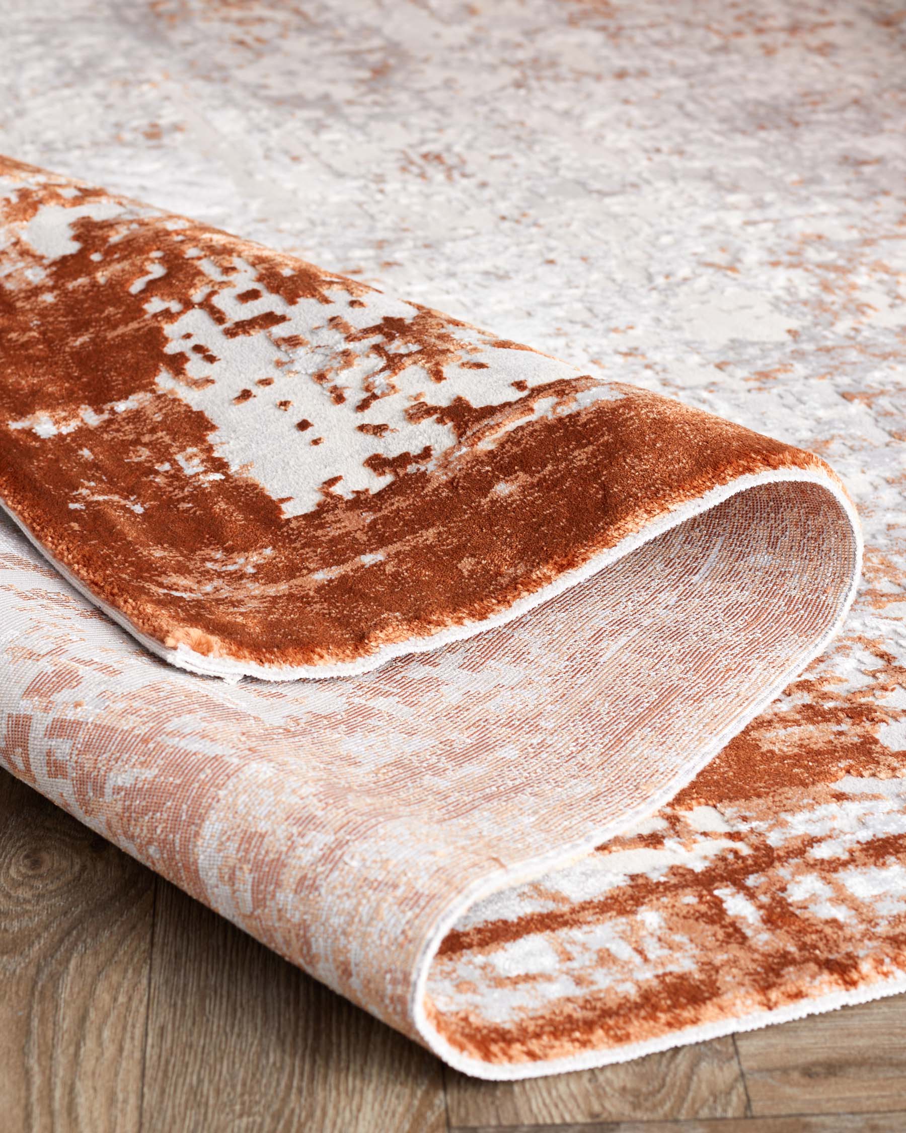 Distressed rust textured medium rug - Image 4