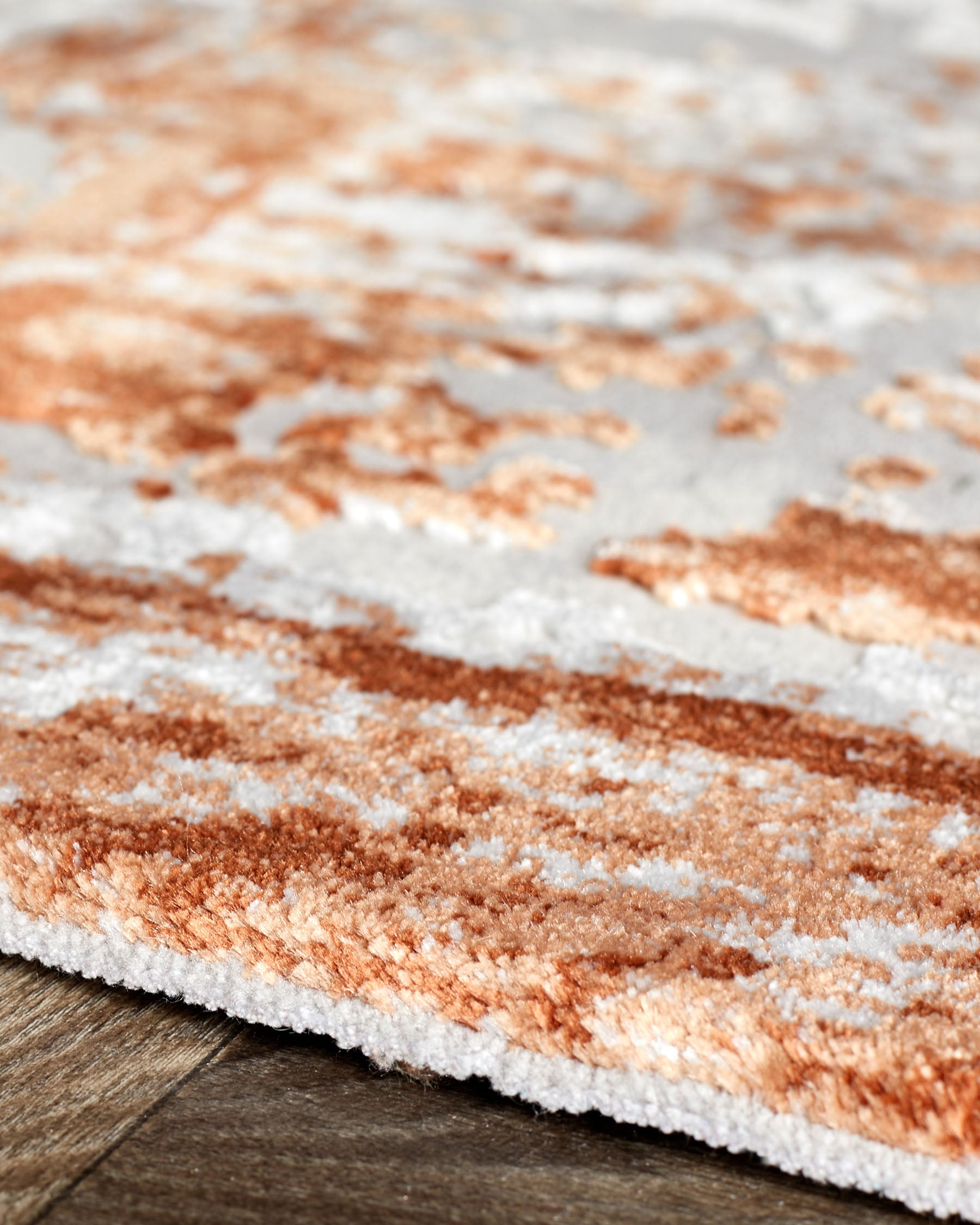 Distressed rust textured large rug - Image 5