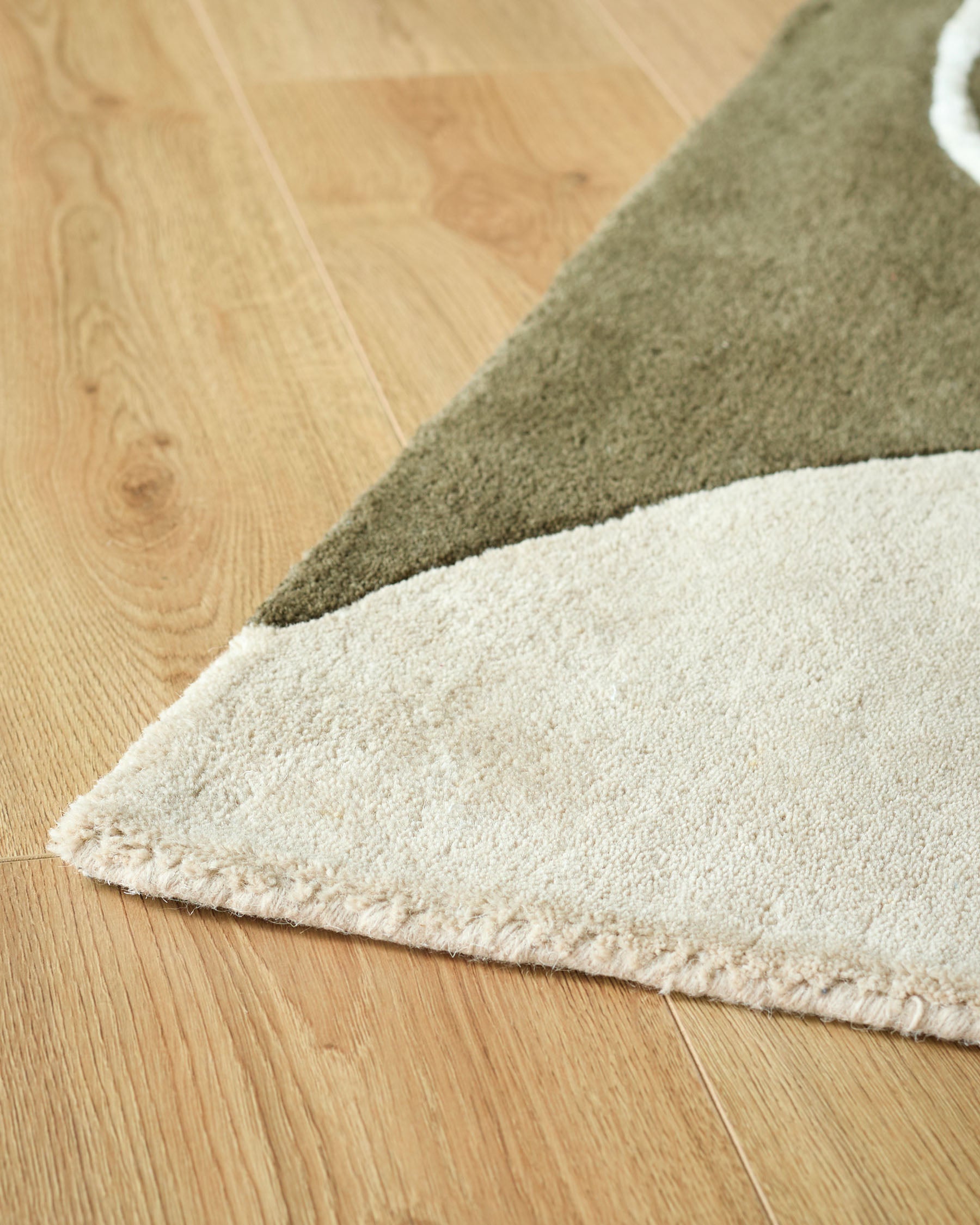Neo olive and navy textured medium rug - Image 7