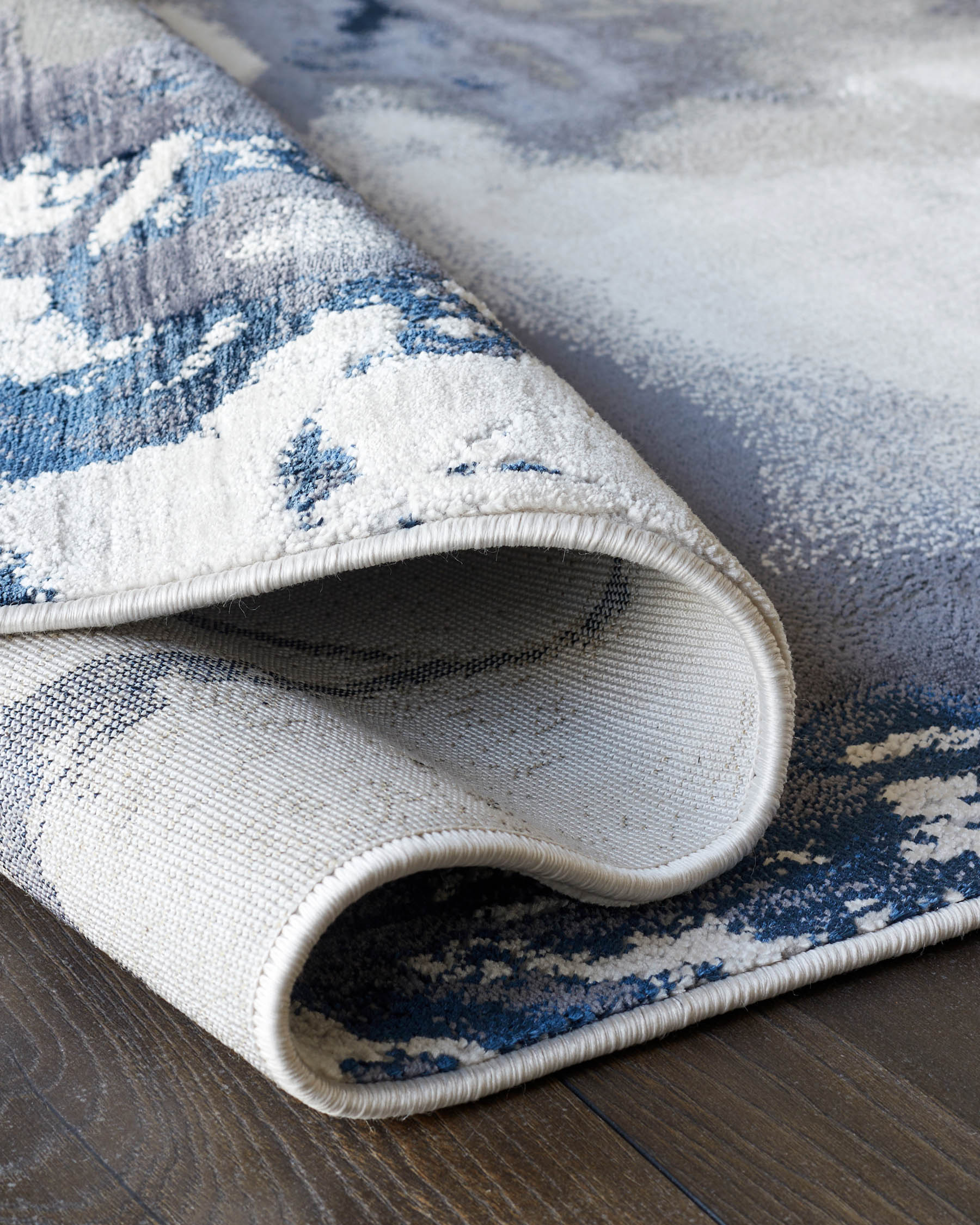 Perla dark navy textured large rug - Image 6