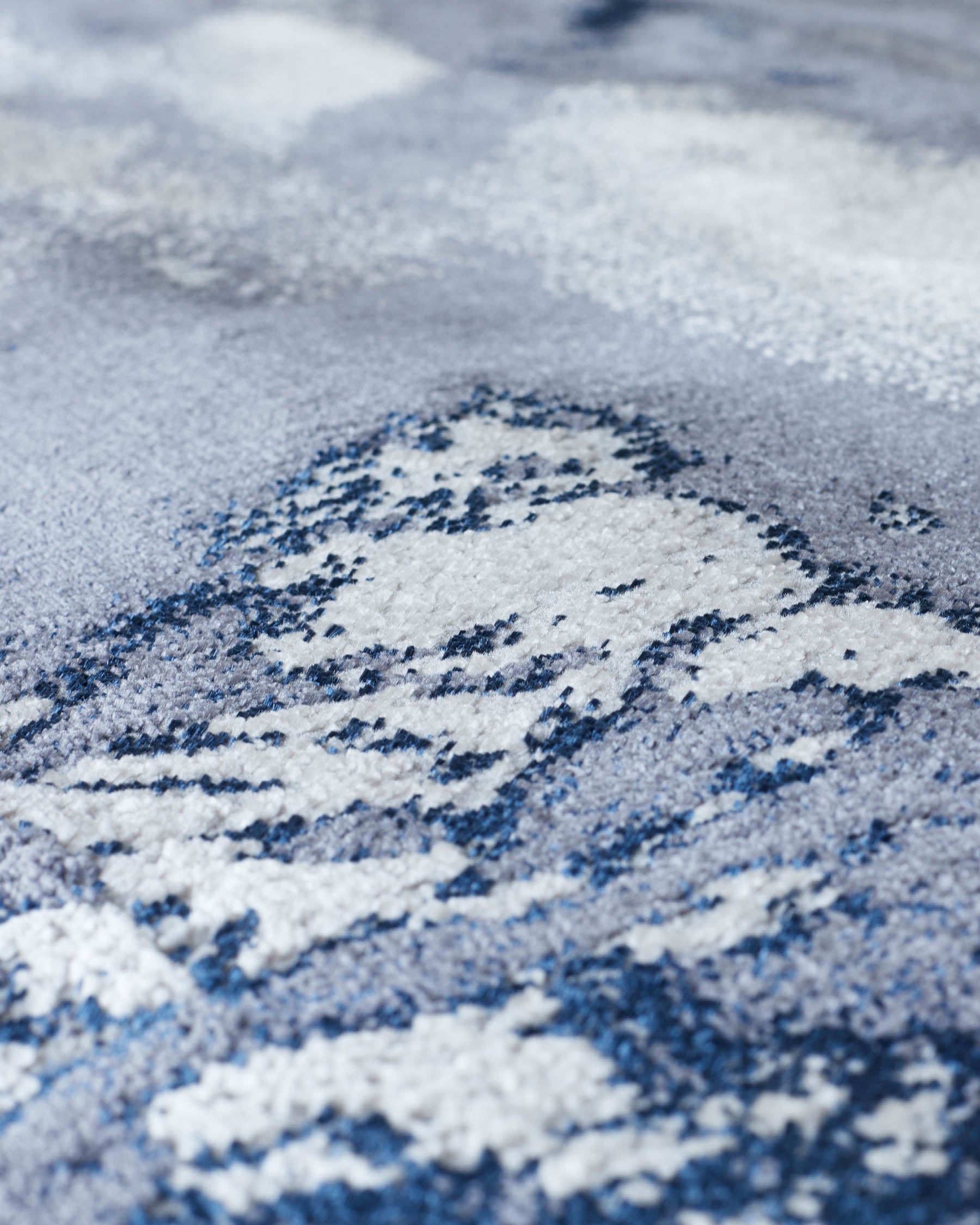 Perla dark navy textured large rug - Image 7